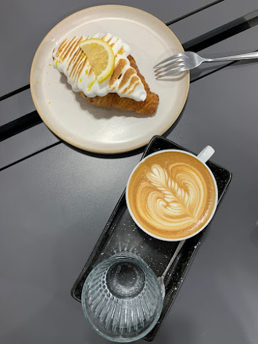 Avenue Hatyai - Brew with happiness - การบริการอาหารและที่พัก