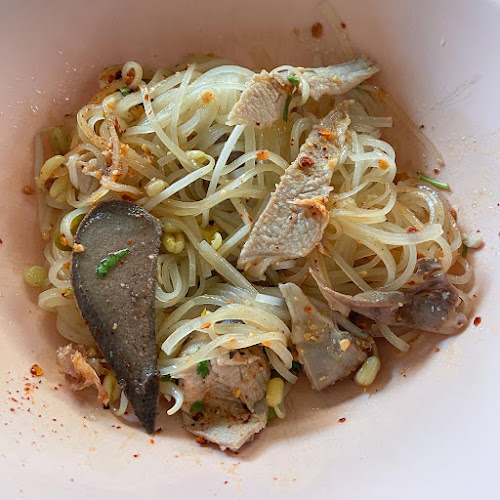 Comentarii opinii despre ร้านเลือดหมู หัวถนนปากเกร็ด