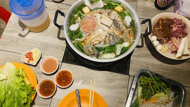 นับเงิน หมูกะทะ อุบล สาขา 1 - Mueang