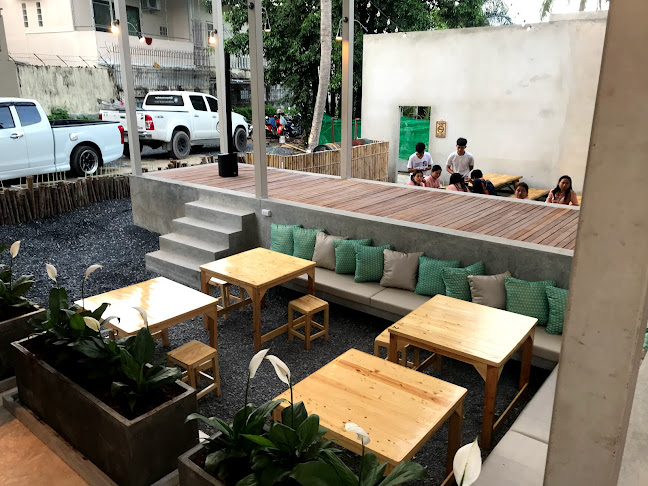 Opinii despre ร้านอาหาร ชวนกันอิ่ม în อำเภอเมืองภูเก็ต - การบริการอาหารและที่พัก