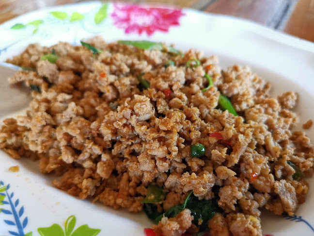 ร้านอาหาร หม่ำ - การบริการอาหารและที่พัก