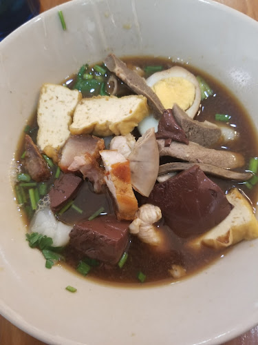 เลือดหมูบ้านแม่ศรี - อำเภอบางละมุง