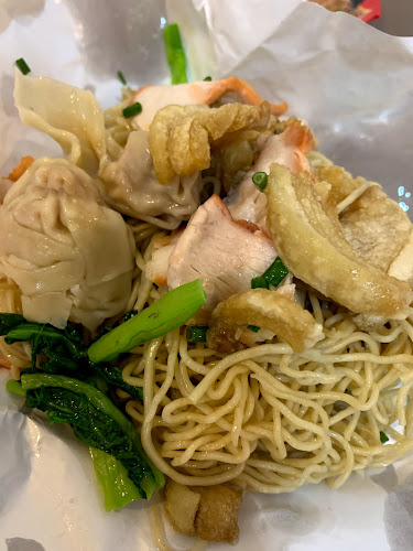 ร้านบะหมี่สวนหมาก - การบริการอาหารและที่พัก