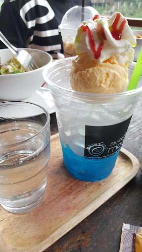 Comentarii opinii despre Sweet at moon