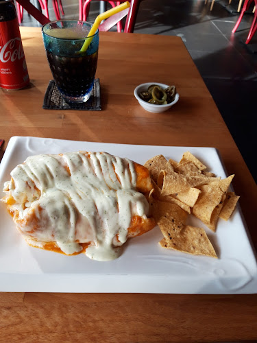 Comentarii opinii despre CHICHA Restaurant and Hotel