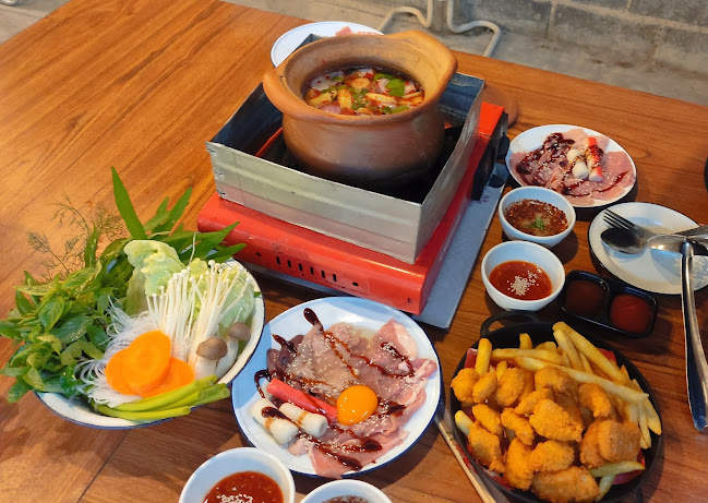 319หมู่9 ถ. ราชสีมา - โชคชัย ตำบล หนองบัวศาลา อำเภอเมืองนครราชสีมา นครราชสีมา 30000