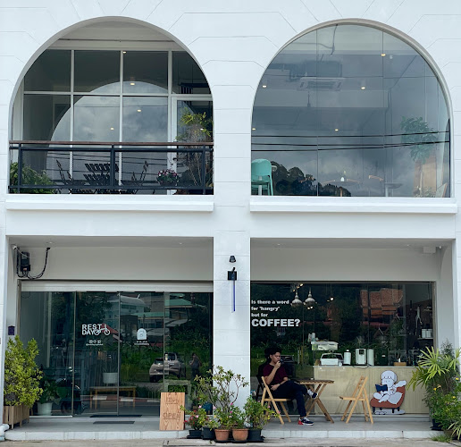 Comentarii opinii despre RestDay Coffee Bar & Bake House