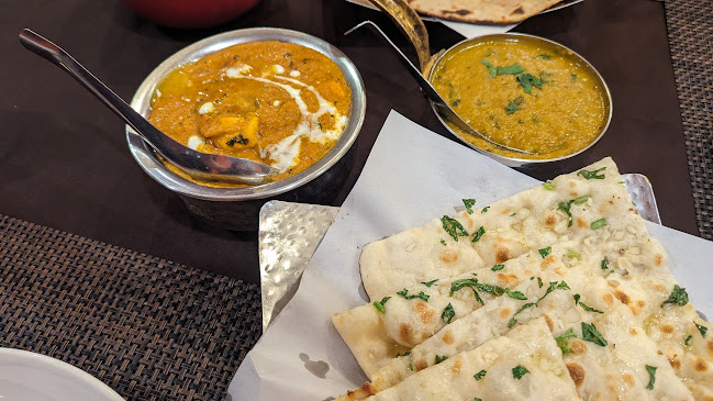 Highway Curry - Authentic Indian | Thai | Vegan | Kata, Phuket - การบริการอาหารและที่พัก