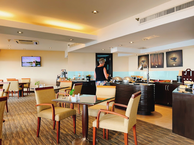 Panorama Lounge (Private) - การบริการอาหารและที่พัก