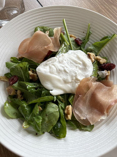 Opinii despre Sweet cigarette cafe&bar în อำเภอบางละมุง - การบริการอาหารและที่พัก