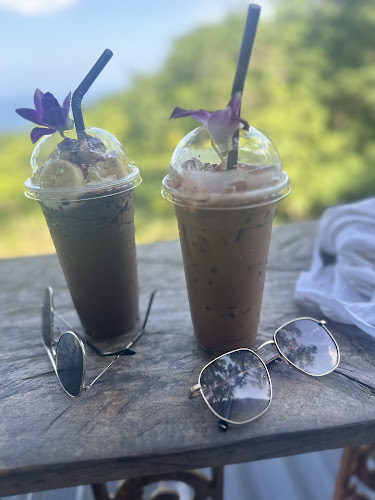 Opinii despre Thai Gallery Coffee Bar în อำเภอเมืองภูเก็ต - การบริการอาหารและที่พัก