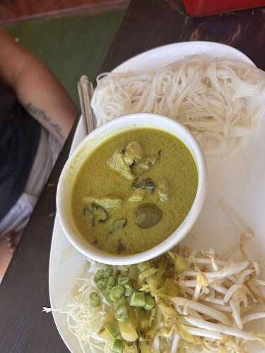 VVJM+828, ติดถนนเลียบหาดจอมเทียน ระหว่างซอย 12-13, ซอย จอมเทียน เมืองพัทยา อำเภอบางละมุง ชลบุรี 20150