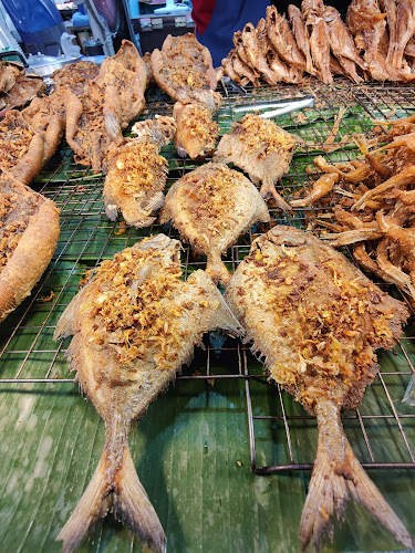 ปลาทอดขมิ้น น้องเล็กแกงใต้ - อำเภอเมืองระยอง