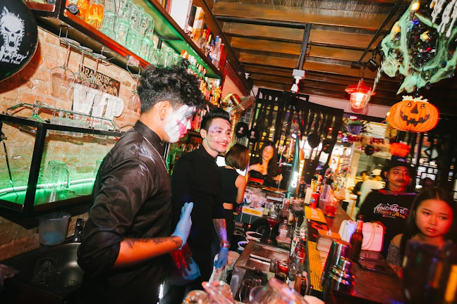 112 ถนน รัษฎา ตำบลตลาดใหญ่ อำเภอเมืองภูเก็ต ภูเก็ต 83000