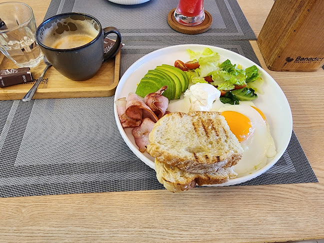 Opinii despre Benedict Breakfast Cafe în Phuket - การบริการอาหารและที่พัก