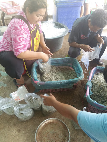 Opinii despre แพร่ กุ้งเต้น în เมือง - การบริการอาหารและที่พัก