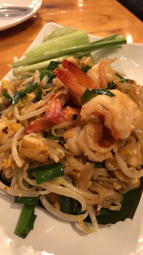 113/6 ถ ถนน หงษ์หยกอุทิศ ตำบลตลาดใหญ่ อำเภอเมืองภูเก็ต ภูเก็ต 83000