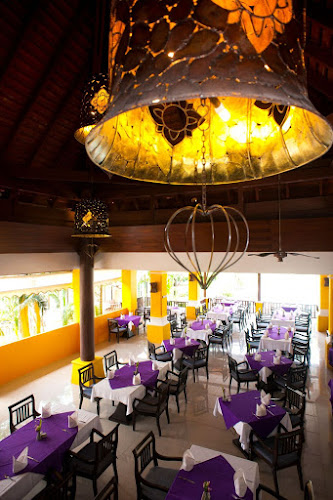 212 Kok Tanod Rd., Kata Beach, T.Karon A. Muang, Phuket Thailand 83100 Tel 66-76) 333 432 – 4, 333 432-5 Email : hotel@phuket, cannacia, ตำบล กะรน Muang, ภูเก็ต 83100