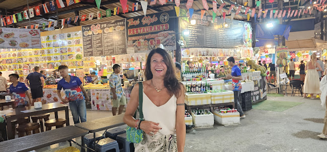 Opinii despre Burger King - Kata Phuket în อำเภอเมืองภูเก็ต - การบริการอาหารและที่พัก