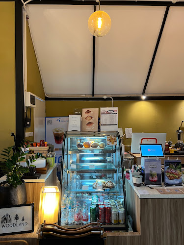 8 ซอยเชิงทะเล 1 tambon srisoonthorn Cherngtalay อำเภอถลาง ภูเก็ต 83110