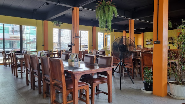 Opinii despre 99 Bar&Restaurant în อำเภอกะทู้ - การบริการอาหารและที่พัก