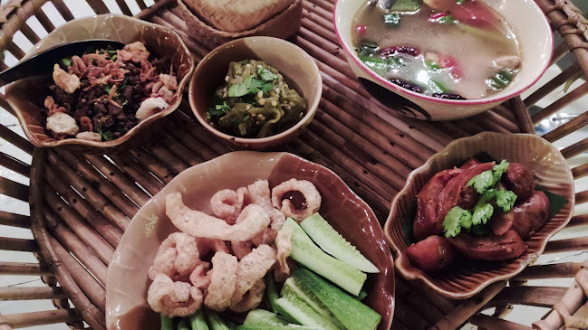 ร้าน มะสำคัน - การบริการอาหารและที่พัก