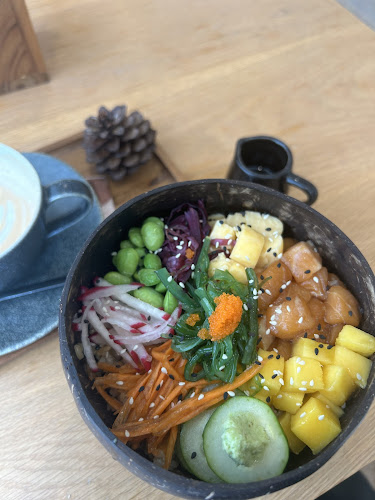 Comentarii opinii despre Tribe Cafe