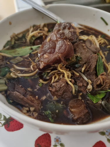 135 321 ซอย ฉลอง ตำบล ฉลอง อำเภอเมืองภูเก็ต ภูเก็ต 83100