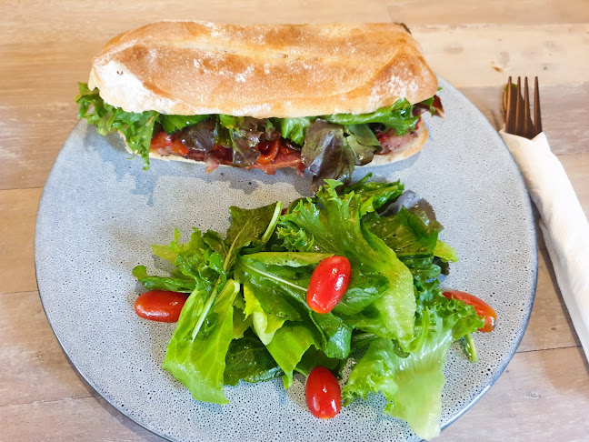 Comentarii opinii despre Vibes 360 Bar & Restaurant