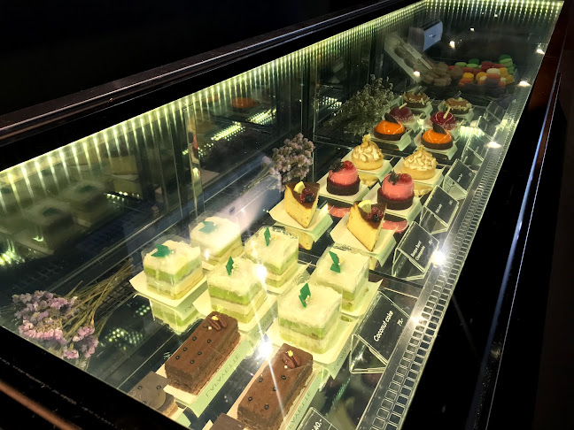 Lafayette - การบริการอาหารและที่พัก