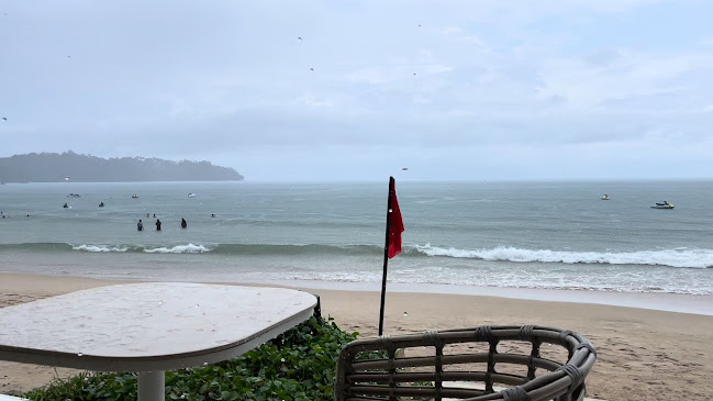 Catch Beach Club - การบริการอาหารและที่พัก