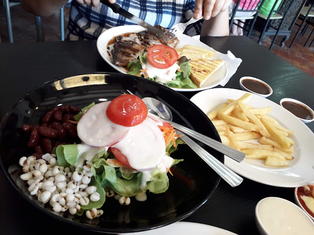 Comentarii opinii despre พวงรัตน์สเต็กโฮม -Puangrat Steak Home