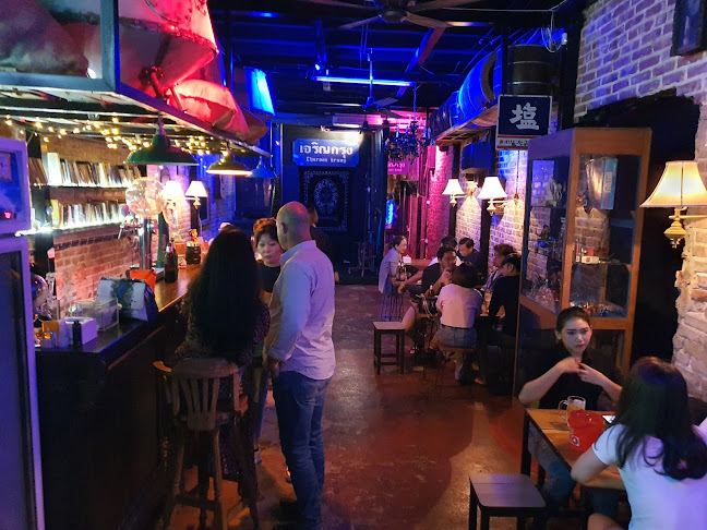 เจริญกรุง ภูเก็ต - การบริการอาหารและที่พัก