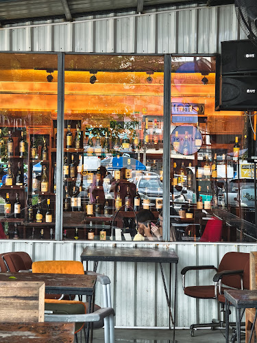 Comentarii opinii despre Jump Tap Craft Beer @ Nakhonpathom