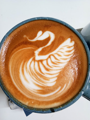 Opinii despre U Cup Coffeebar x Specialty Coffee (ยูคัพ คอฟฟี่บาร์ เอ็กซ์ สเปเชียลตี้คอฟฟี่) în อำเภอเมืองระยอง - การบริการอาหารและที่พัก