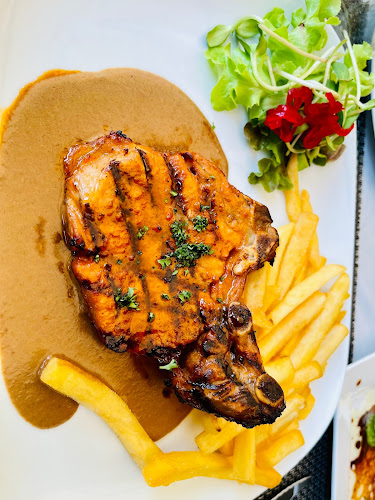 Akvavit Grill & Bar - อำเภอบางละมุง