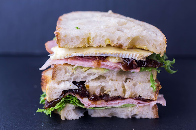 BARTELS Blue Tree - Sourdough Sandwiches & Juicery