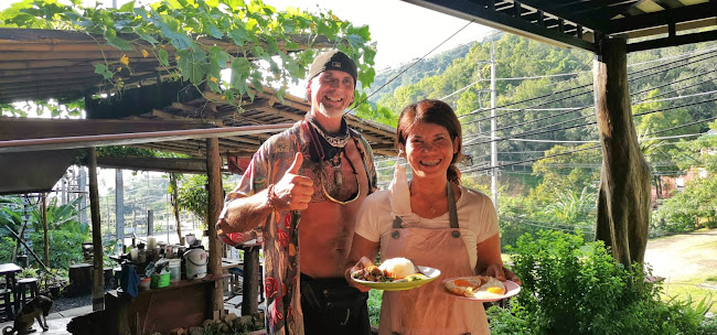 41/3 หมู่2 บ้านเนินเขา ตำบล กะรน อำเภอเมืองภูเก็ต ภูเก็ต 83100