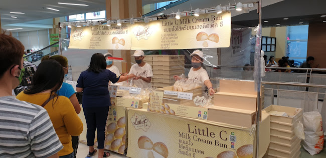 Littlt C - การบริการอาหารและที่พัก