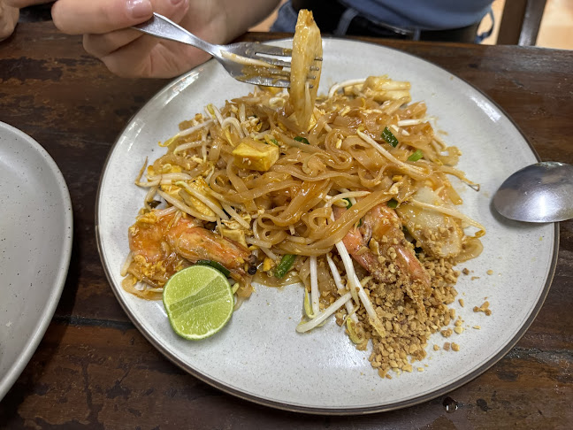 กาแฟสด&ก๋วยเตี๋ยวต้มยำไข่มะตูม - การบริการอาหารและที่พัก