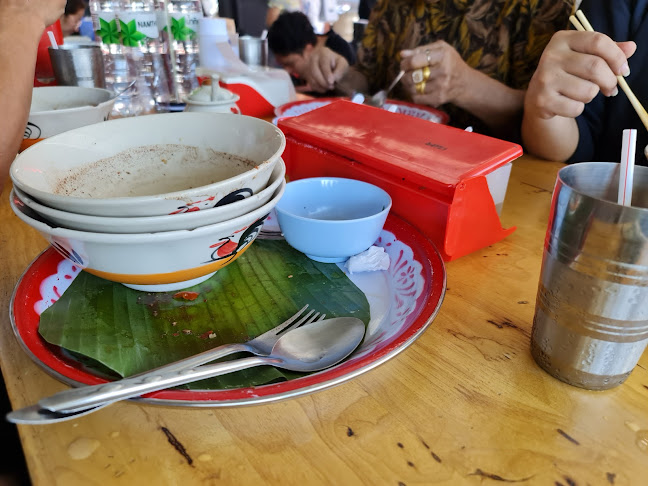ก๋วยเตี๋ยวเรือป้าสมจิตร - อำเภอบางพลี