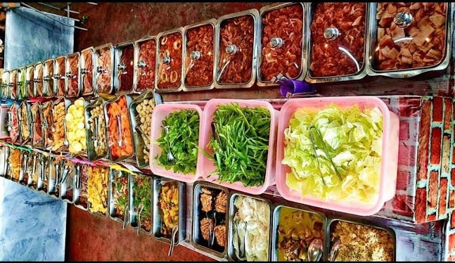 เจ๊วิ บุฟเฟต์ หมูกะทะ-สุกี้ - การบริการอาหารและที่พัก