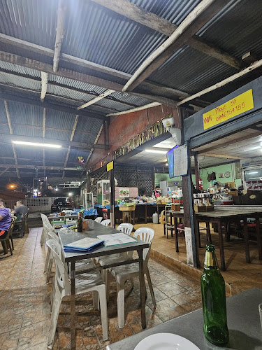 Opinii despre อีสานร้อยซาว în อำเภอเมืองภูเก็ต - การบริการอาหารและที่พัก