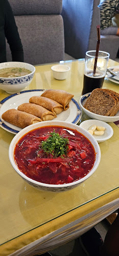 Caravan - การบริการอาหารและที่พัก