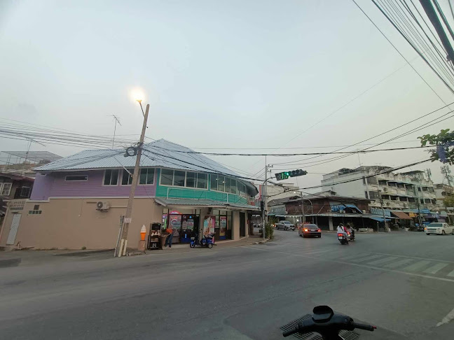 ร้านตัวหนีบ & ice here - อำเภอเมืองนครปฐม