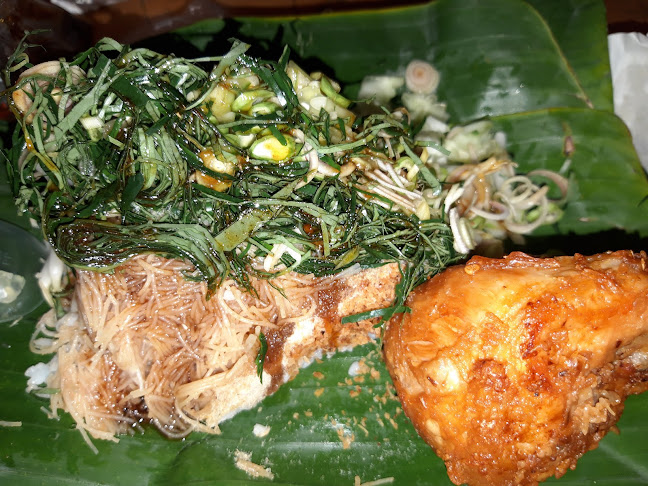 ร้านข้าวยำใต้ต้นมะขาม พ.ศ.๒๕๐๕ - อำเภอหาดใหญ่