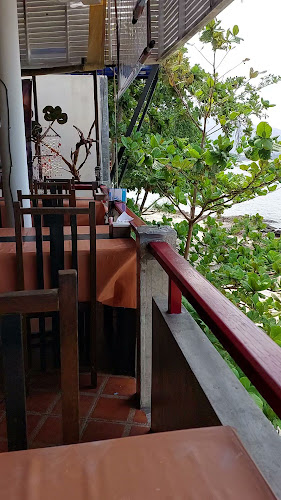 Pantai Seaview Restaurant Halal Food