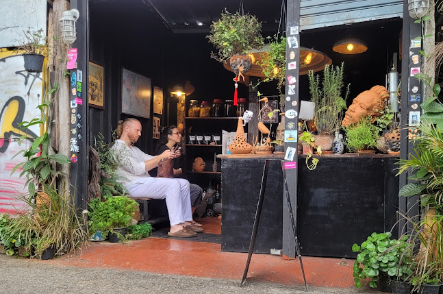 Comentarii opinii despre AREA 27