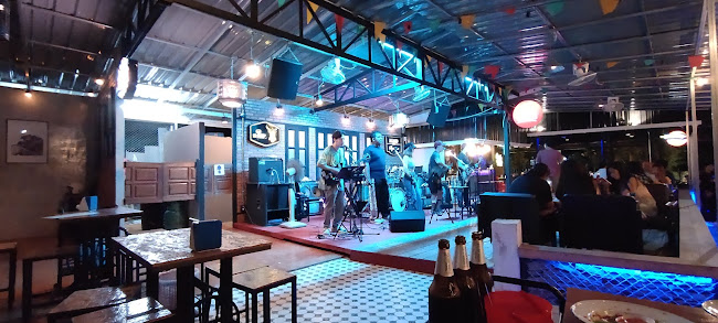 Slum Bar - อำเภอเมืองพะเยา
