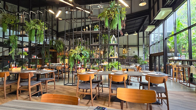 Chocolate Factory Pattaya Parking